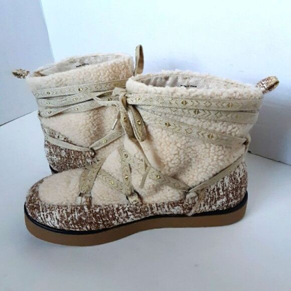 House of Harlow 1960 Women's size 7.5M Shearling Winter Ankle Boot - Picture 4 of 10